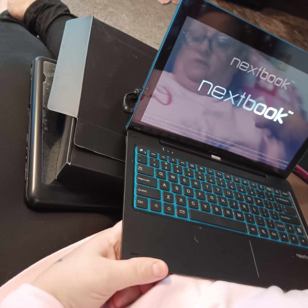 Touch screen laptop